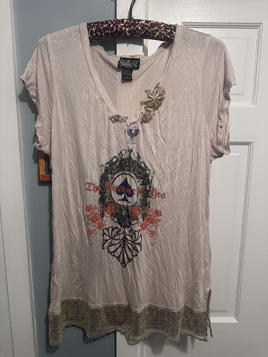 tattoo me Tops - Pale Blush V-Neck Graphic Tunic with Gold Sequin Trim